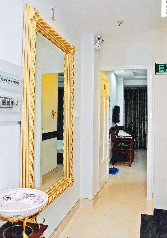 Hoang Thanh Thuy Airport Hotel 1 - Gan Am Thuc Dem Cho Hoang Hoa Tham Хошимин Экстерьер фото
